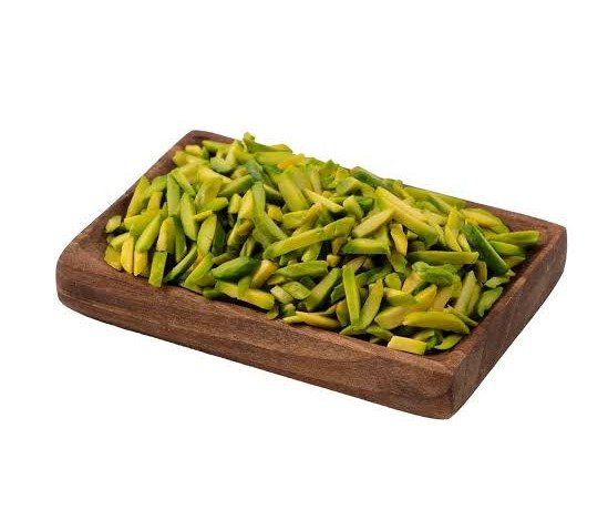 خلال پسته کرمان تهیه شده از مغزهای مرغوب